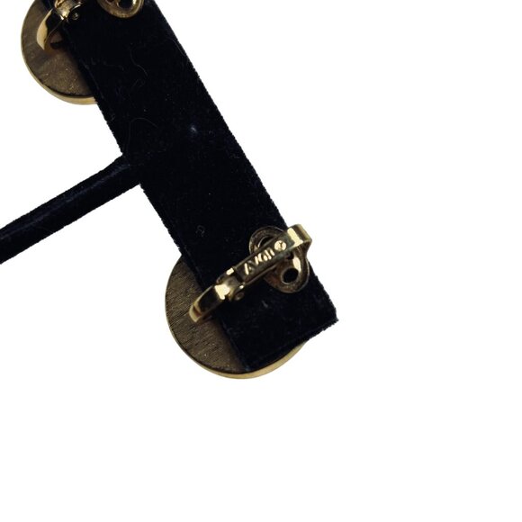 Avon Gold Tone And White Round Clip On Earrings (5234) - Picture 6 of 6